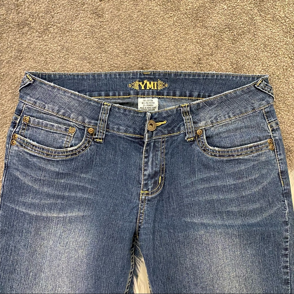 Medium wash flare jeans - Picture 2 of 10